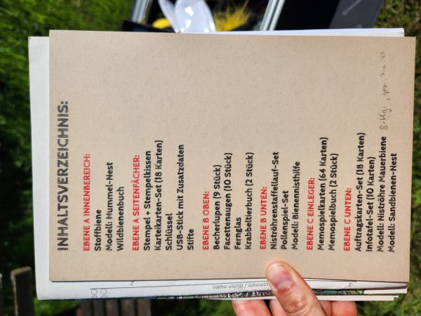 Wildbienen-Bildungskoffer Packliste