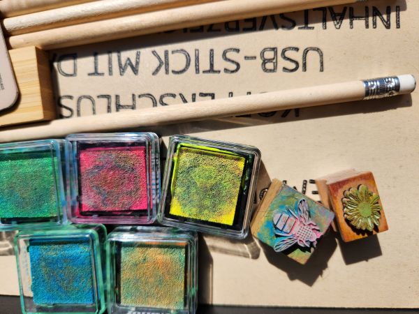 Wildbienenkoffer Detail Inhalt Stempel